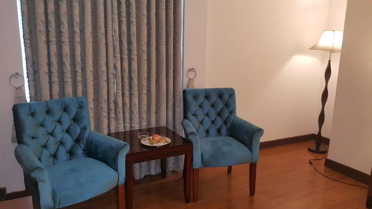 Savoey Hotel Lahore Extérieur photo