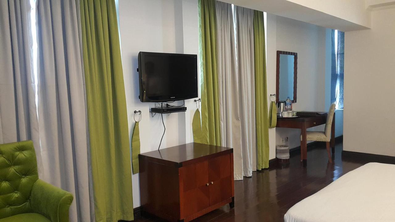 Savoey Hotel Lahore Extérieur photo