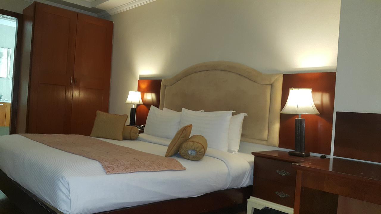 Savoey Hotel Lahore Extérieur photo