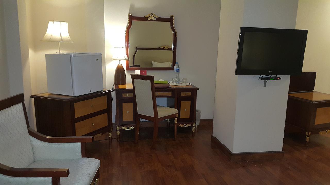 Savoey Hotel Lahore Extérieur photo