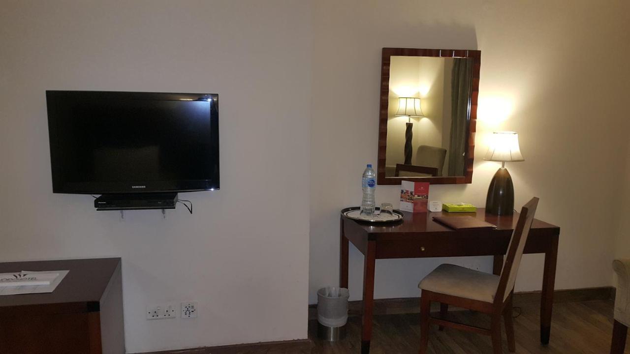 Savoey Hotel Lahore Extérieur photo