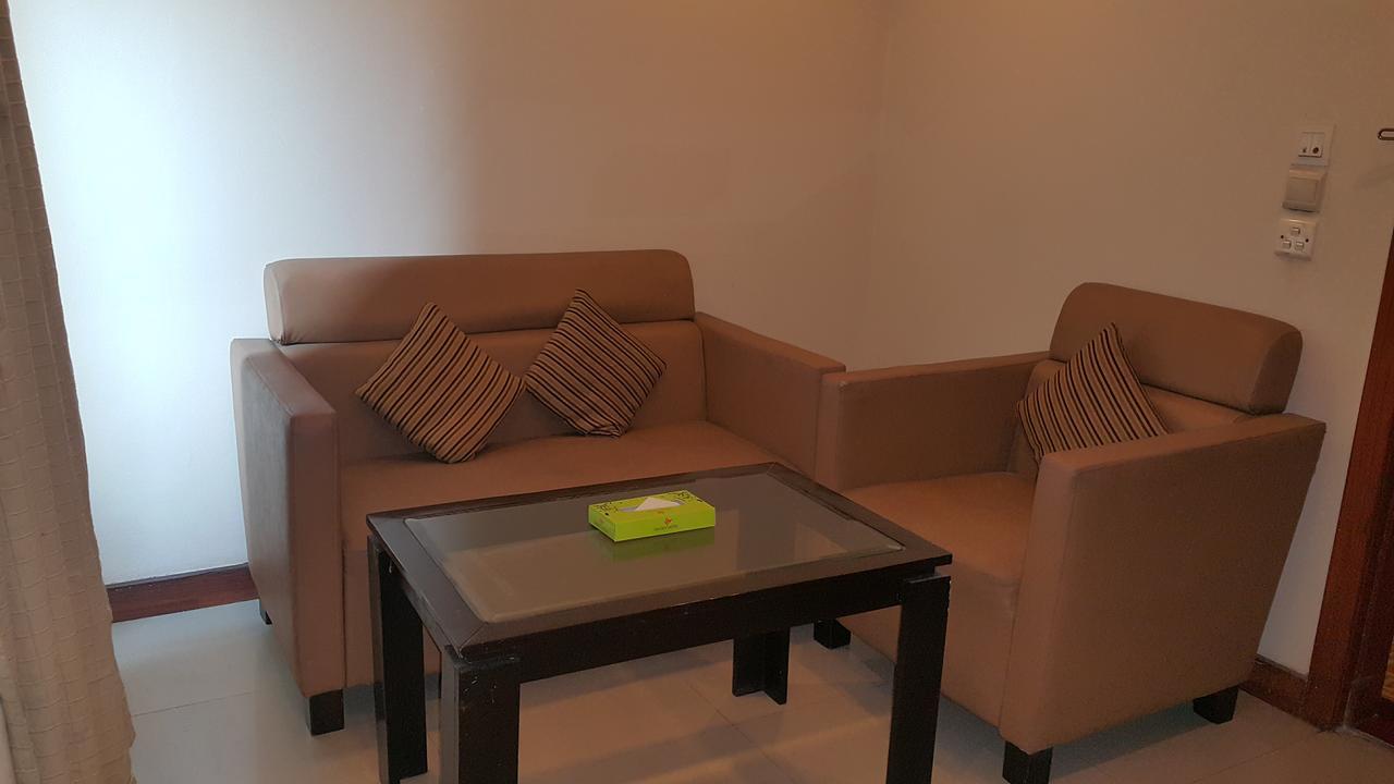 Savoey Hotel Lahore Extérieur photo